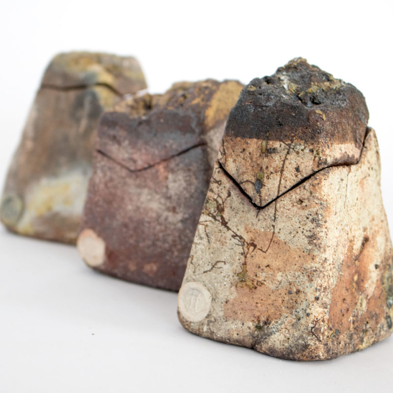 Lidded Rocks